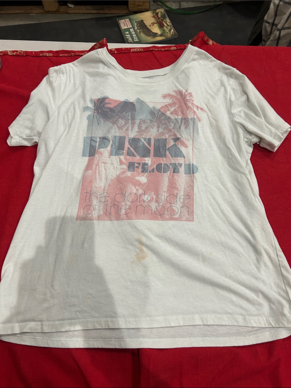 Pink Floyd Graphic Tee - White with Pink & Gray Print